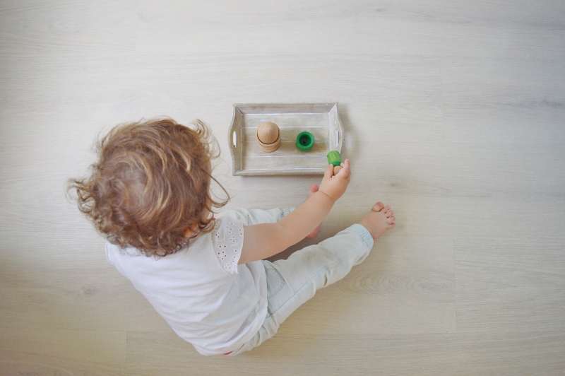 huevo y copa - montessori en casa